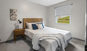 3112 Edgewood Ave, Alton, IL 62002