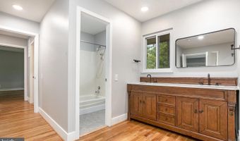 3 DON MILLS Ct, Rockville, MD 20850