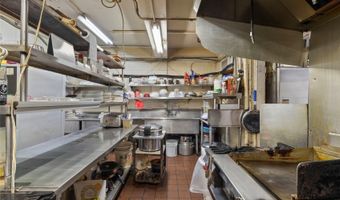 98-042 Kamehameha Hwy W, Aiea, HI 96701