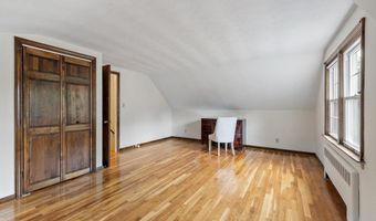 12 Hunt Rd, Bedford, MA 01730