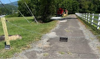 45 Caboose Crk, Andrews, NC 28901