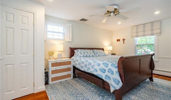 155 Oakdale Rd, North Kingstown, RI 02852