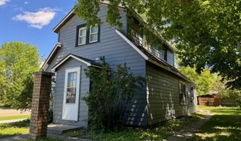 701 Thompson St, Bottineau, ND 58318