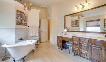 142 Meadow Arbor Dr, Weatherford, TX 76085