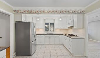 12707 BEAVERDALE Ln, Bowie, MD 20715