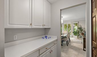 3427 E Dobson Pl, Ann Arbor, MI 48105