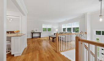 3 Bayberry Dr, Brookfield, CT 06804