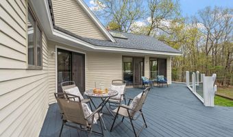 17 Stone Pound Ln, Atkinson, NH 03811