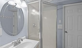 30 Eldredge Ave, East Greenwich, RI 02818