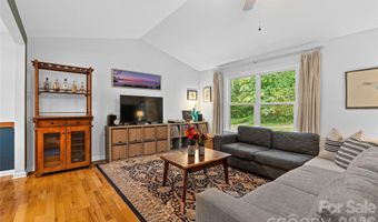 102 Iris St, Asheville, NC 28803