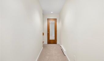 421 Bellevue Ave 2A, Newport, RI 02840