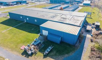 150 Green Dr, Avilla, IN 46710