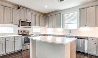 3513 S Hills Ave, Fort Worth, TX 76109