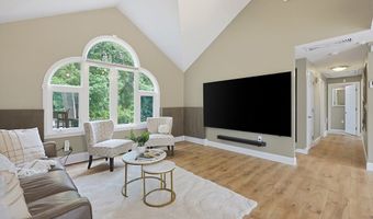 460 Richardson Ave, Attleboro, MA 02703