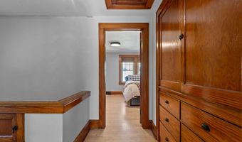 1613 N DIVISION St, Appleton, WI 54911