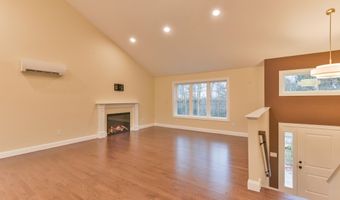 91 Pomfret Landing Rd, Brooklyn, CT 06234