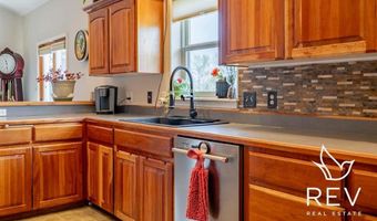 814 35th St, Cody, WY 82414