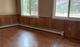208 S F St, Bridger, MT 59014