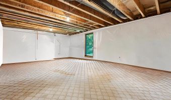 11013 RIVERWOOD Dr, Potomac, MD 20854