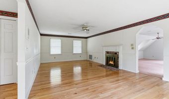 95 Hitching Post Ln, Bedford, NH 03110