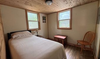6 Maple Dr, Abbot, ME 04406