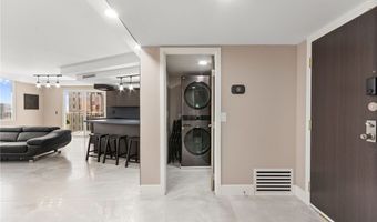 205 E Harmon Ave 1012, Las Vegas, NV 89169