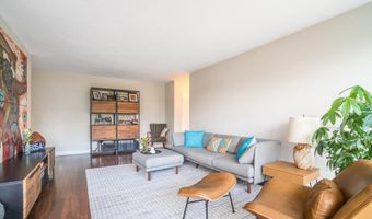 1210 N TAFT St 504, Arlington, VA 22201
