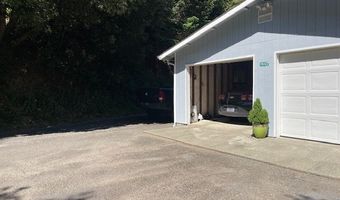 98427 VAN PELT Dr, Brookings, OR 97415