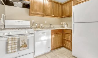 7439 LITTLE RIVER Tpke 3, Annandale, VA 22003