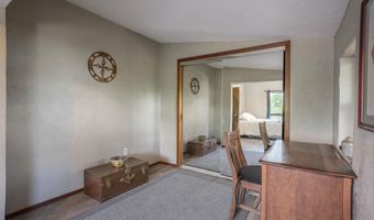 438 Carson Rd S, Carson, NM 87515