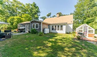 99 Highview Ave, Hopkinton, RI 02832