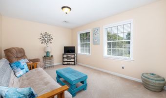 473 Hart St, Bristol, CT 06010
