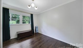 3335 Dunaire Dr, Charlotte, NC 28205