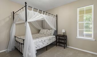 2383 Trafalgar Dr, Biloxi, MS 39531