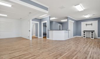 515 E Main St, Anna, OH 45302