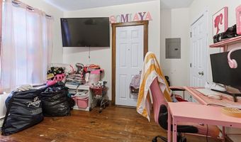 2 King St, Central Falls, RI 02863
