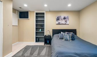 2544- D S ARLINGTON MILL Dr, Arlington, VA 22206
