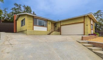 9820 Murray Dr, La Mesa, CA 91942