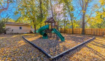 1626 N 14th St, Arkansas City, KS 67005