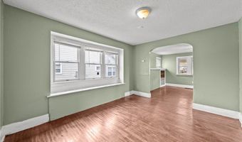 884 Lovers Ln, Akron, OH 44306