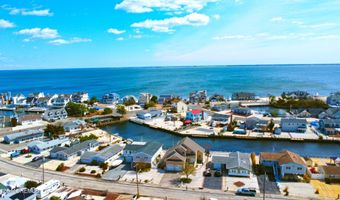 232 Montclair Rd S, Barnegat, NJ 08005