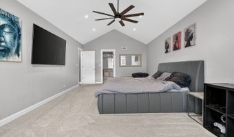 1920 Jester Ln, Algonquin, IL 60102