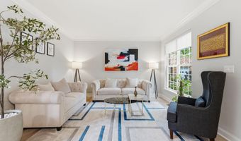 705 N ASHTON St, Alexandria, VA 22312