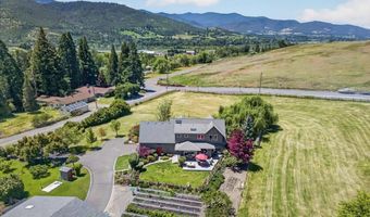 39 E Valley View Rd, Ashland, OR 97520