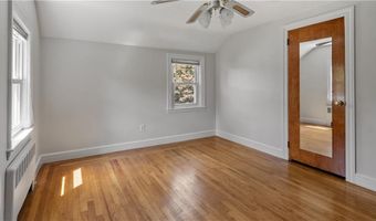 29 Cormier Rd, Lincoln, RI 02865