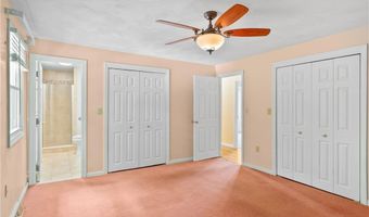71 Hawthorne Pl, North Providence, RI 02904