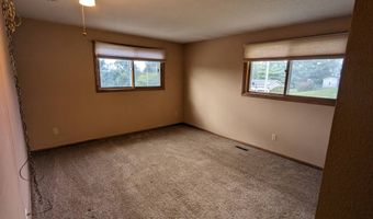 904 Guthrie St, Adair, IA 50002
