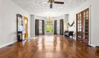 90 Grand Ave, Beattyville, KY 41311