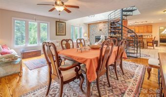 14 Shelton Branch Rd, Barnardsville, NC 28709