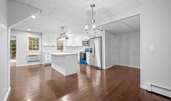 853 Oxford St S, Auburn, MA 01501